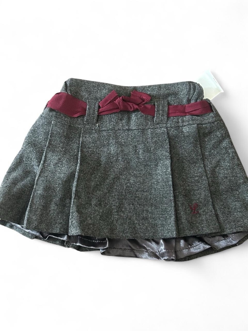 H&M Grey Pleated Mini Skirt with Burgundy Ribbon